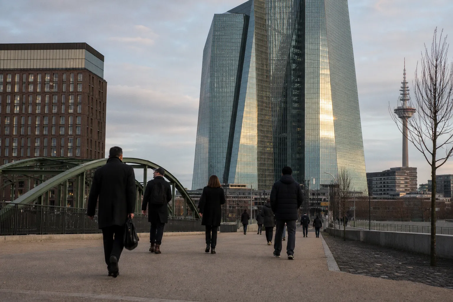 ECB Forum: Lagarde had perfect monetary policy outlook to raise rates.